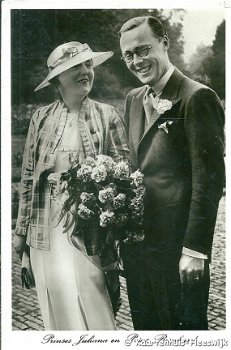 Prinses Juliana en Prins Bernhard - 1