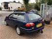 Toyota Avensis Wagon - 2.0-16V Executive - 1 - Thumbnail