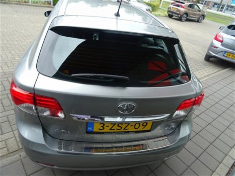 Toyota Avensis Wagon - VVTI 132 PK BUSINESS NAVIGATIE CAMERA CRUISE CONTROL CLIMATE CONTROL - 1