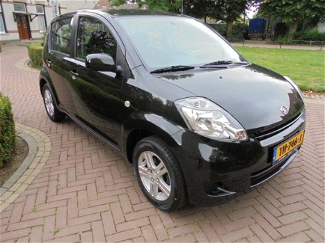 Daihatsu Sirion - 1.3 91pk Supreme • Japanse topkwaliteit • - 1