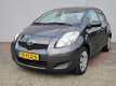 Toyota Yaris - 1.3 16v VVT-i Comfort - 1 - Thumbnail