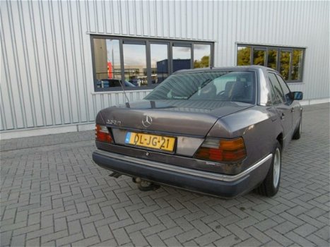 Mercedes-Benz 300-serie - 300 (W124) D Apk geldig t/m 21-06-2019 - 1