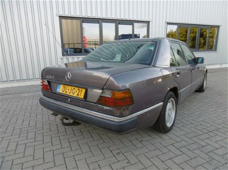 Mercedes-Benz 300-serie - 300 (W124) D Apk geldig t/m 21-06-2019 - 1