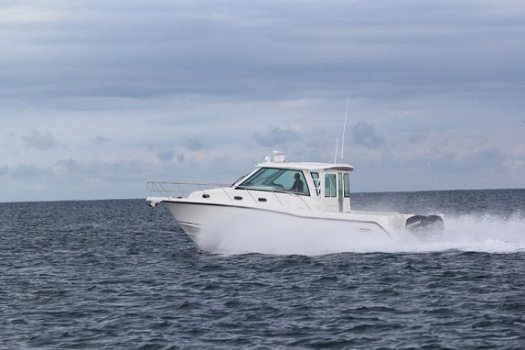 Boston Whaler 345 CONQUEST PILOTHOUSE - 2