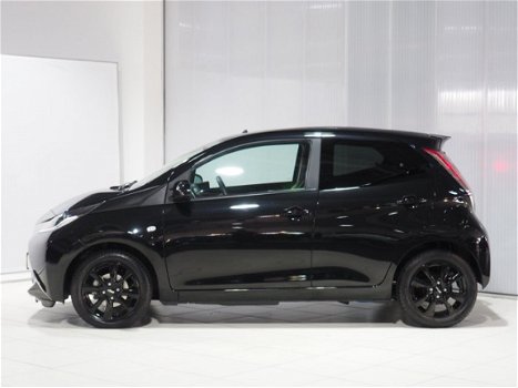 Toyota Aygo - 1.0 VVT-i 69pk 5D x-sport/NAVI - 1