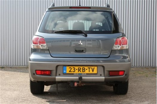 Mitsubishi Outlander - 2.0 4WD 173.718 km - 1