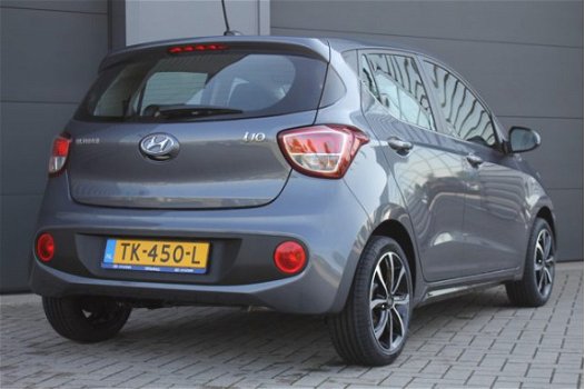 Hyundai i10 - 1.0i SPECIAL EDITION | Navigatie | Cruise Control | 15'' LM Velgen | Armsteun | Zijski - 1