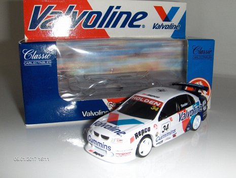 1:43 Classic Carlectables 1034-1 Holden Commodore V8 Supercars 2000 #34 Cummins - 1