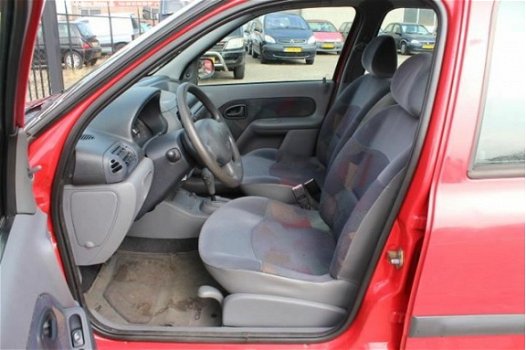 Renault Clio - 1.6 RN Peter Mulder JR Emmer-Compascuum - 1