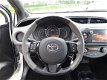 Toyota Yaris - 1.0 VVT-i BI-TONE CLIMA/BLUETOOTH/CAMERA - 1 - Thumbnail