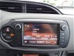 Toyota Yaris - 1.0 VVT-i BI-TONE CLIMA/BLUETOOTH/CAMERA - 1 - Thumbnail