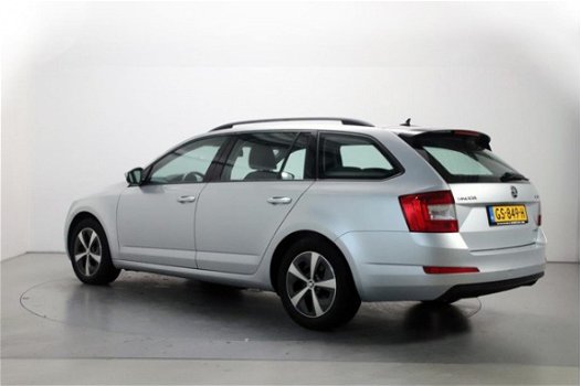 Skoda Octavia Combi - 1.6 TDI Greenline Ambition Businessline 6-bak Navigatie Climate Control Parkee - 1