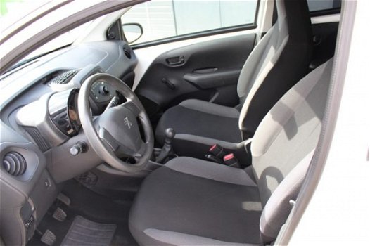 Peugeot 108 - 1.0 E-VTI ACCESS (70pk) 5-Deurs/ Stuurbekr./ Radio- Aux&Usb/ Isofix/ 48.000 KM NAP - 1