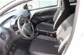 Peugeot 108 - 1.0 E-VTI ACCESS (70pk) 5-Deurs/ Stuurbekr./ Radio- Aux&Usb/ Isofix/ 48.000 KM NAP - 1 - Thumbnail