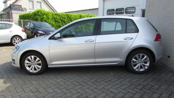 Volkswagen Golf - 1.2 TSI Trendline AIRCO/NAVI/LMV - 1