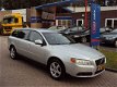 Volvo V70 - Diesel 2.0D 136 PK LIMITED ED. nw Distr. en APK - 1 - Thumbnail