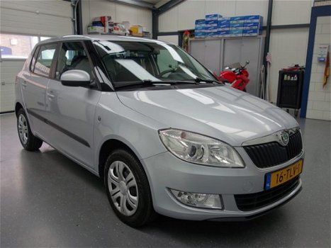 Skoda Fabia - 1.2 TSI AMBITION AIRCO. CRUISE C. DEALERONDERH - 1