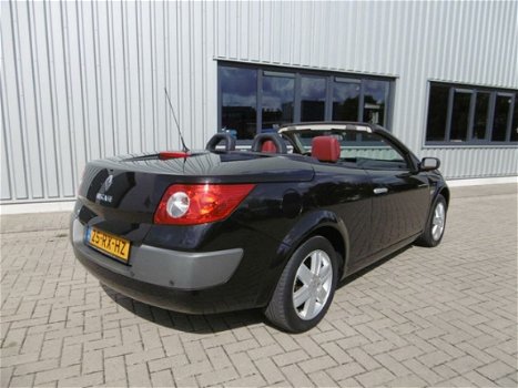 Renault Mégane Cabrio - 2.0-16V Automaat Leer Airco - 1