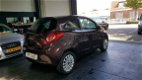 Ford Ka - 1.2 TITANIUM Bomvol optie's dealeronderhouden - 1 - Thumbnail