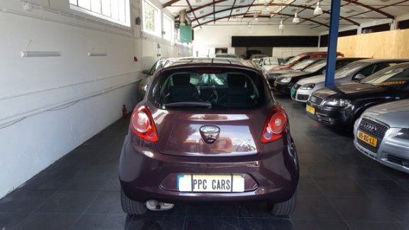 Ford Ka - 1.2 TITANIUM Bomvol optie's dealeronderhouden - 1