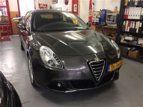 Alfa Romeo Giulietta - 1.4 Turbo Progression, in Topstaat - 1