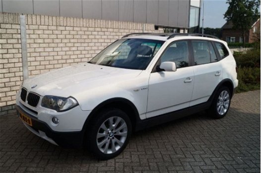 BMW X3 - 2.0D X-Drive High Executive Aut Panodak Xenon Leder Navi Clima PDC LMV - 1