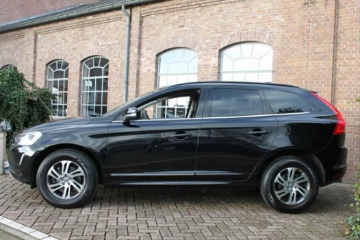 Volvo XC60 - 2.0 D3 Momentum 2014 141.527km Navi Climate Cruise 1e eigenaar - 1