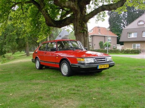 Saab 900 - i 16 2.1 - 1