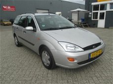 Ford Focus Wagon - 1.8-16V Trend