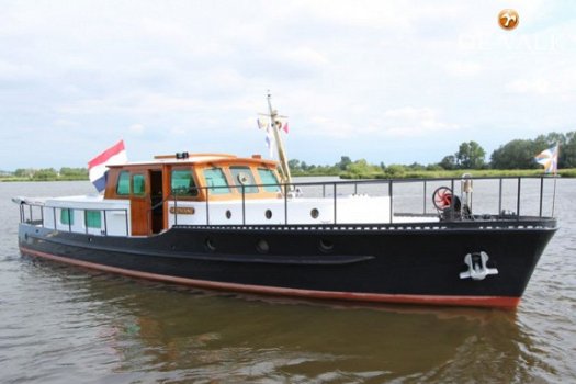 Navy Tender - 4