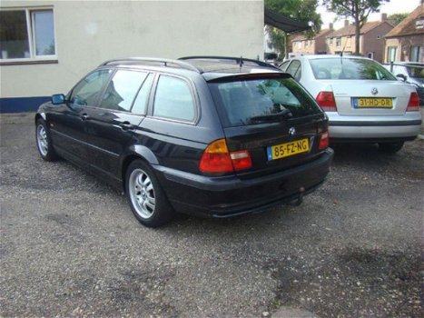 BMW 3-serie - 320d executive - 1