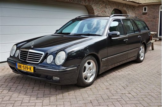 Mercedes-Benz E-klasse Combi - 270 CDI Avantgarde | youngtimer - 1