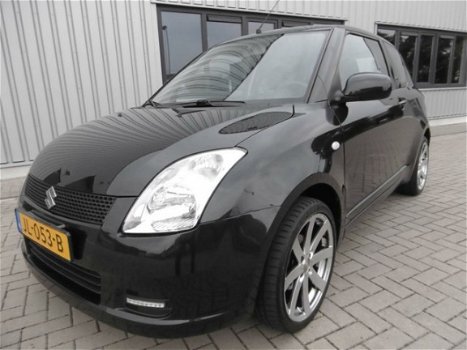 Suzuki Swift - 1.3 GLS Airco Zwart LM Wielen 17 Inch - 1