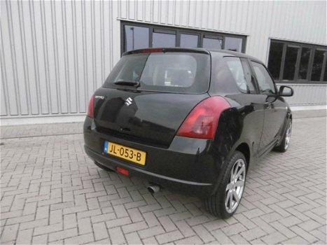 Suzuki Swift - 1.3 GLS Airco Zwart LM Wielen 17 Inch - 1