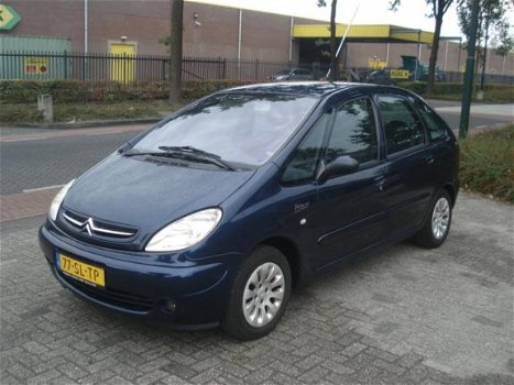 Citroën Xsara Picasso - 1.8i-16V Exclusive - 1