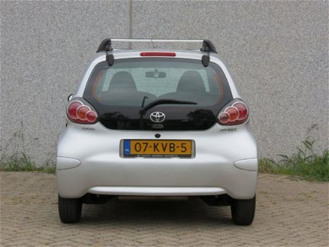 Toyota Aygo - 1.0-12V Nette auto met AIRCO incl. APK en nieuwe ACCU - 1