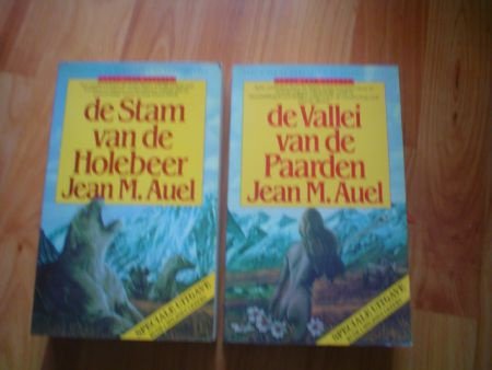 reeks de aardkinderen door Jean M. Auel - 1