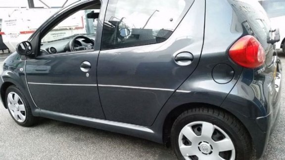 Toyota Aygo - AIRCO/Elektra pakket/Nw Apk Garantie, - 1