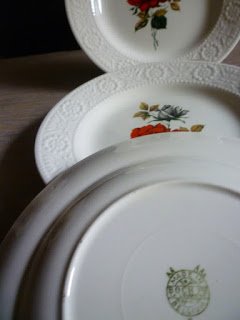 Boch La Louviere 4 dessertborden rode en witte roos 1963 - 2