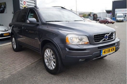 Volvo XC90 - 2.4 D5 R-Design 7-PERS/BRUIN LEDER/NAVI/CRUISE/TREKHAAK - 1