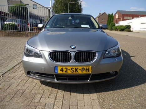 BMW 5-serie - 525i high executive out NAVI-LEER-XENON NAP - 1