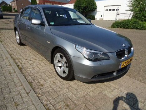 BMW 5-serie - 525i high executive out NAVI-LEER-XENON NAP - 1