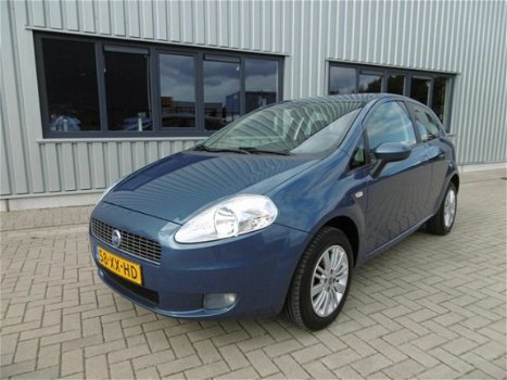 Fiat Grande Punto - 1.4 Dynamic Airco Cruise Control 86.056 Km - 1