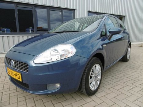 Fiat Grande Punto - 1.4 Dynamic Airco Cruise Control 86.056 Km - 1