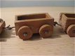 Vintage houten mini treintje (locomotief en 3 wagens)...jaren 30 - 5 - Thumbnail