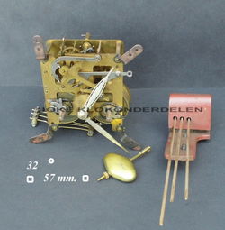 === Pendule uurwerk = gebruikt === 38068