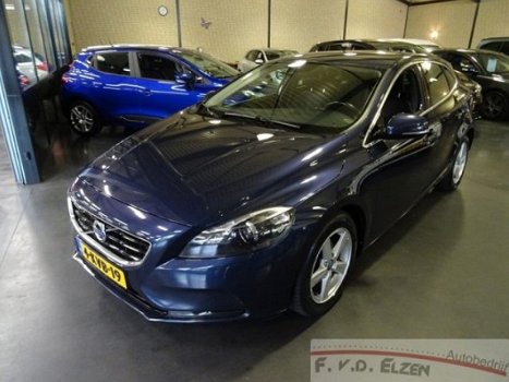 Volvo V40 - 1.6 D2 - 1