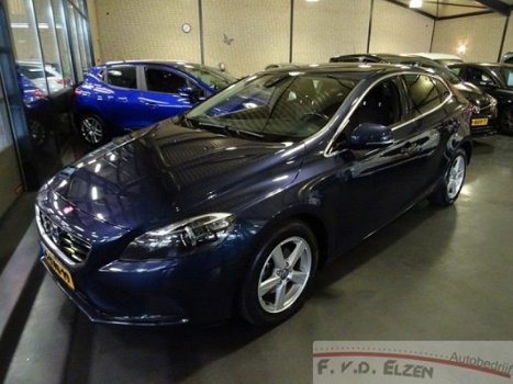 Volvo V40 - 1.6 D2 - 1