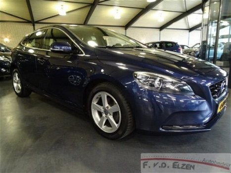 Volvo V40 - 1.6 D2 - 1