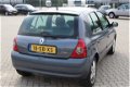 Renault Clio - 1.5 DCI COMMUNITY airco, radio cd speler, elektrische ramen, lichtmetalen wielen, APK - 1 - Thumbnail